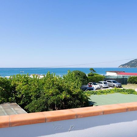 Casa Vacanze Vistamare マリネッラ・ディ・サルザーナ エクステリア 写真