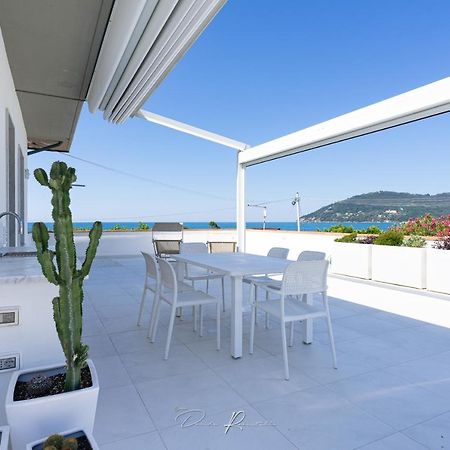 Casa Vacanze Vistamare マリネッラ・ディ・サルザーナ エクステリア 写真